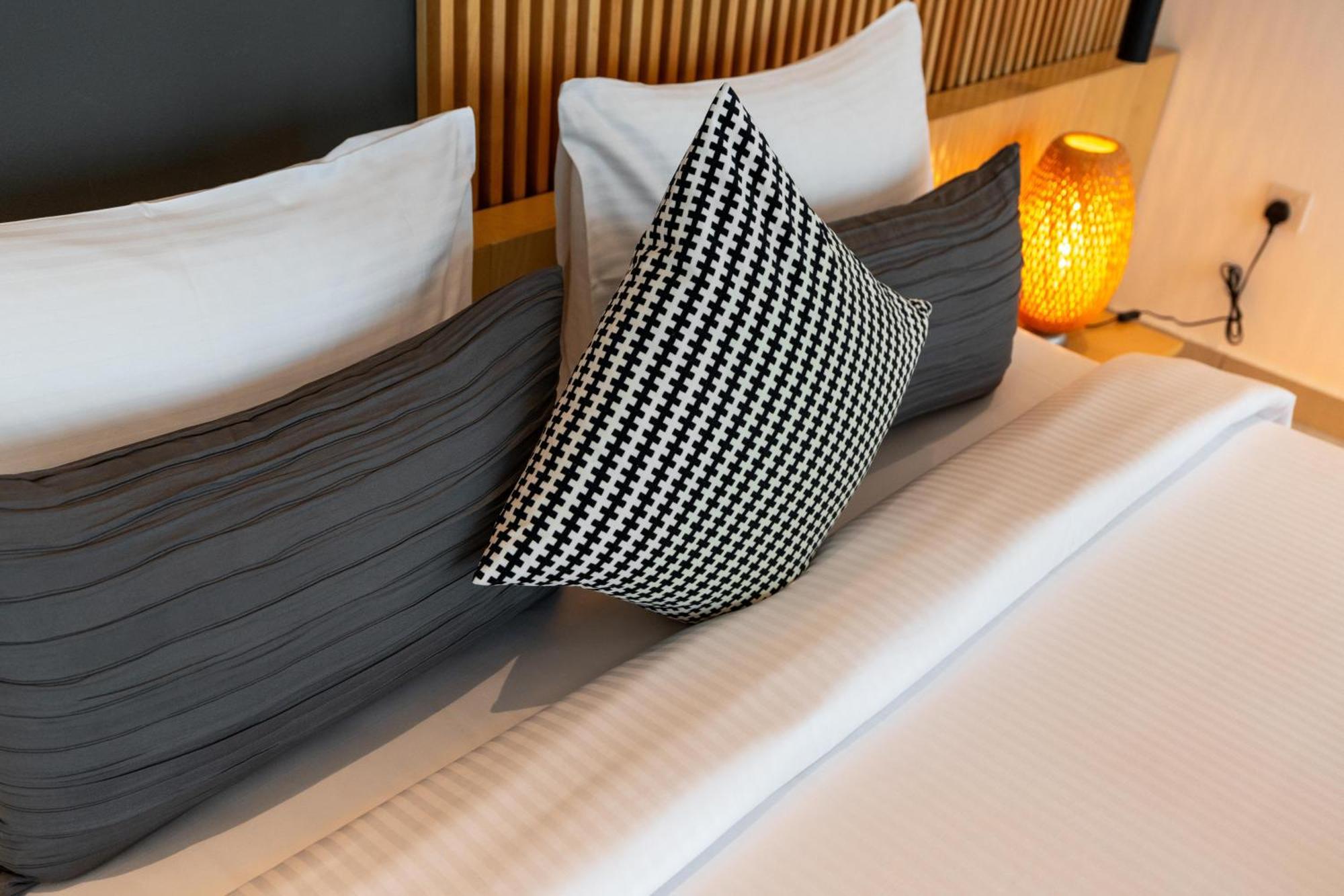 Samaya Homes - Marina Walk Luxury Апартаменти *